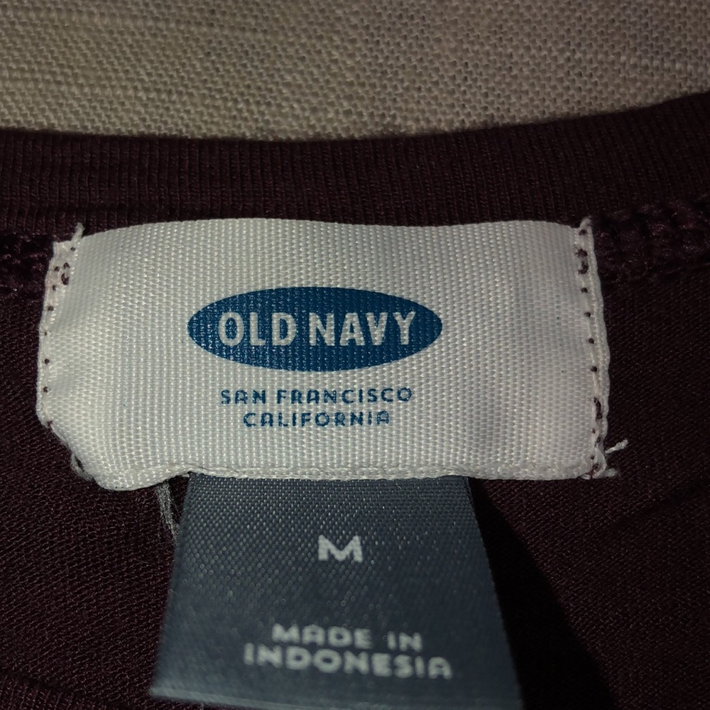 Old Navy - Picture 3 of 5